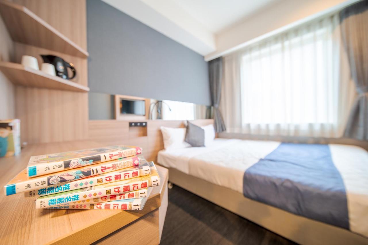 Quintessa Shinsaibashi Comic & Books Hotel Ōsaka