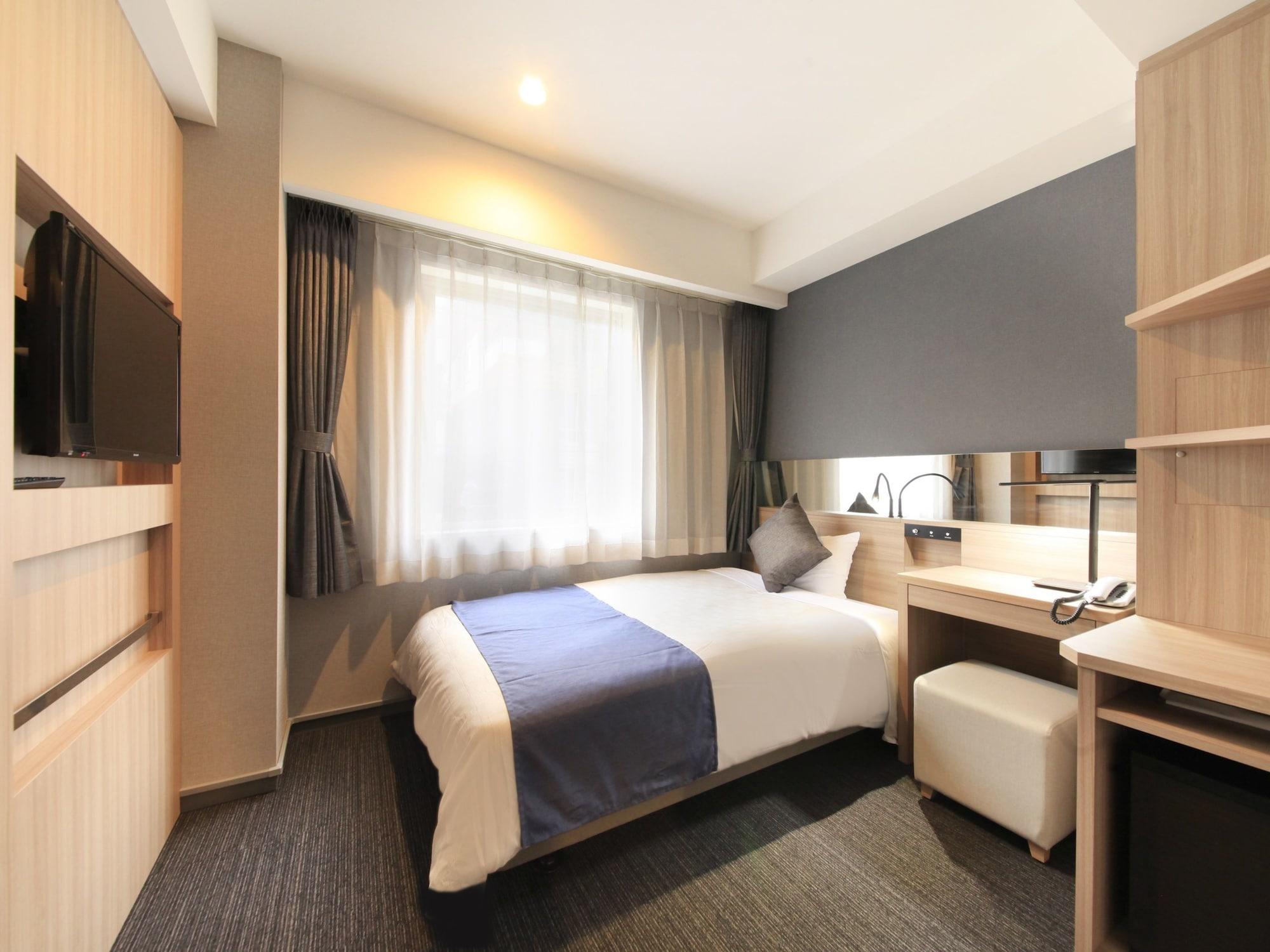 Quintessa Shinsaibashi Comic & Books Hotel Ōsaka